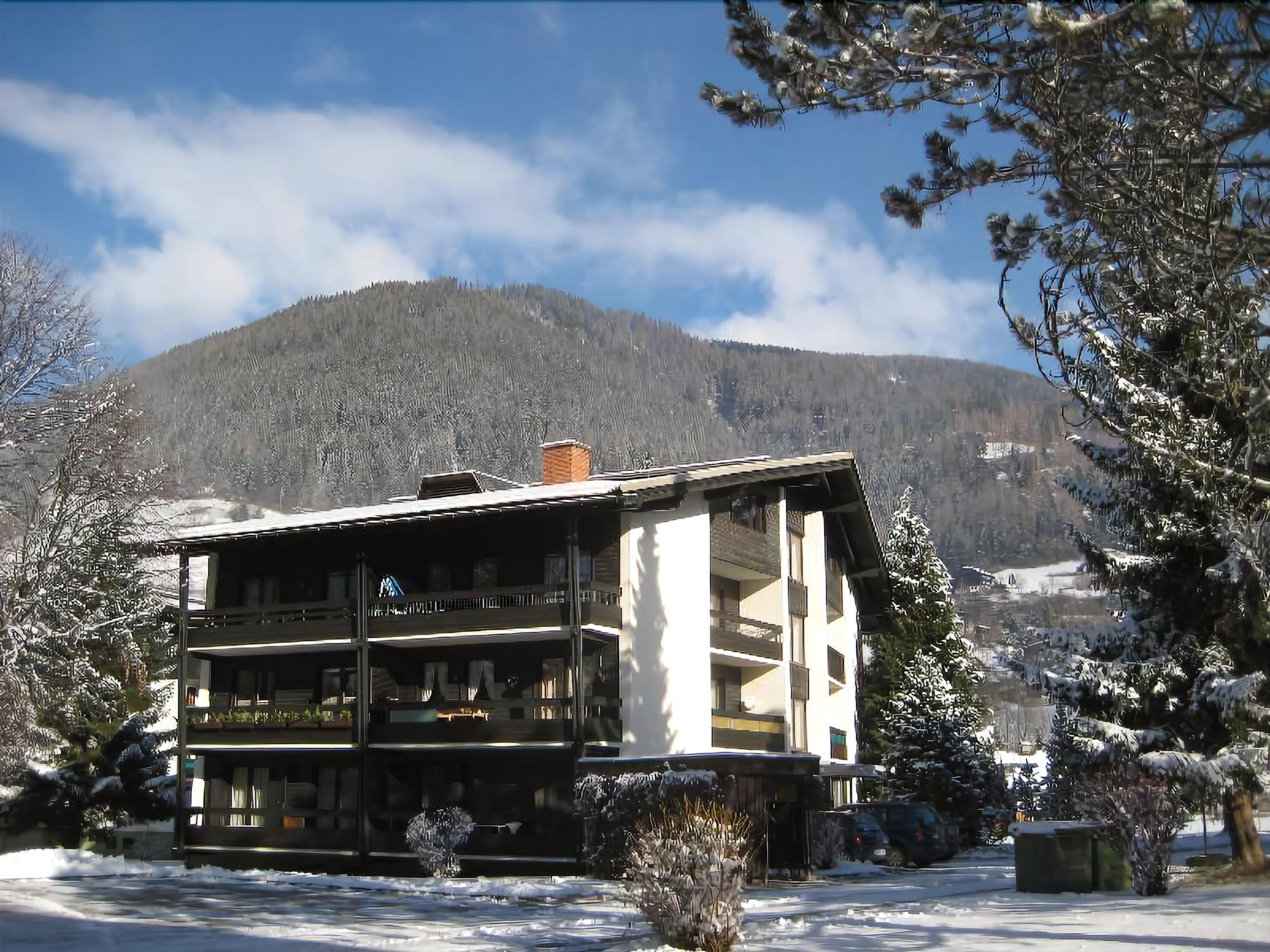 Appartementanlage Thermenblick Ski In & Ski Out Бад Клайнкирххайм Екстериор снимка